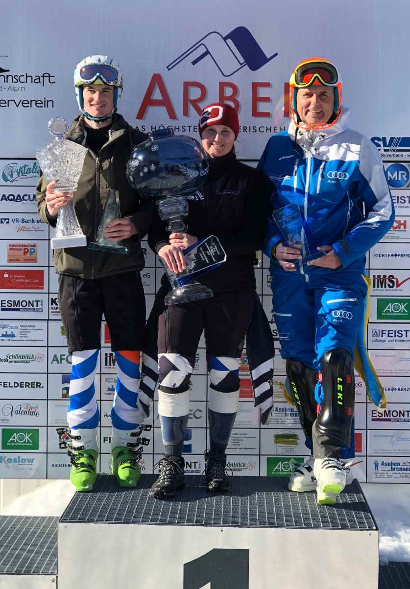 Lukas Ranzinger fährt bei den Herren Tagesbestzeit, Franzi Ries mit Tagesbestzeit der Damen und Sigi Zistler sind Vereinsmeister im Slalom